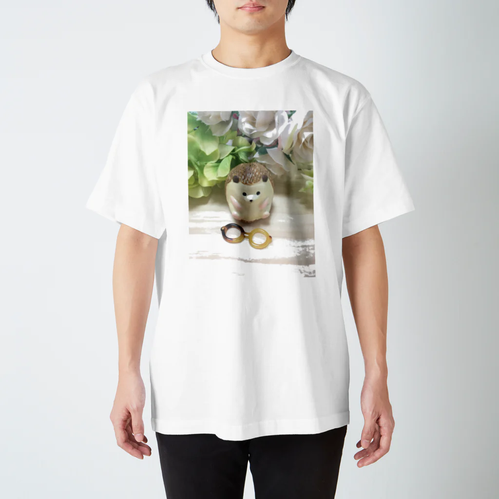 NEKOのはりねずみ木内さん Regular Fit T-Shirt