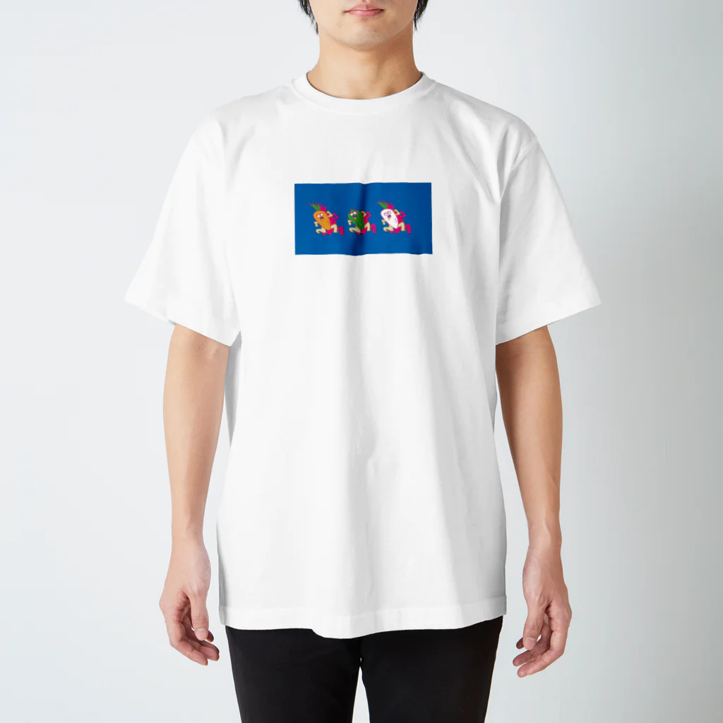 aduma-xxxのクレイジー野菜 Regular Fit T-Shirt