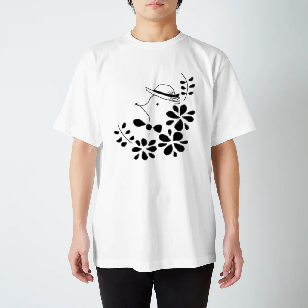 usagi-cuteのハリネズミのはりっちょ　with flower  モノクロver スタンダードTシャツ