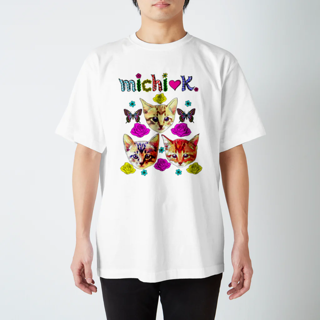 michi♡K  ミチケーファッションブランドの#6 キジトラ仔猫3兄弟・おとぎの国のネコ スタンダードTシャツ