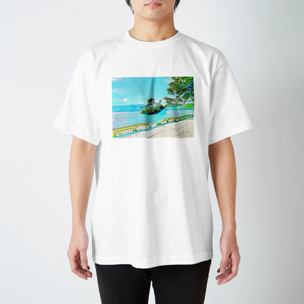 風と雨のショップの水辺。 スタンダードTシャツ