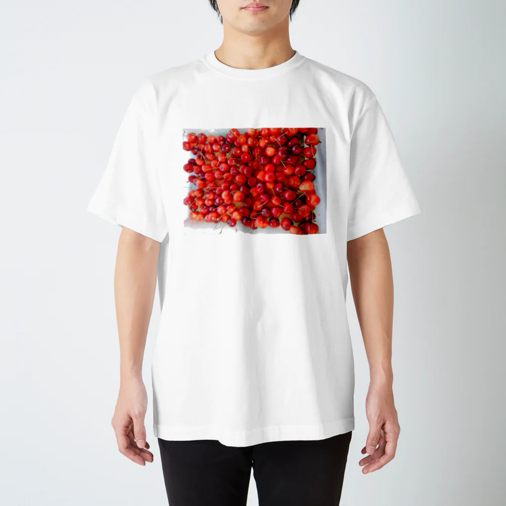 yukiの甘いさくらんぼ Regular Fit T-Shirt