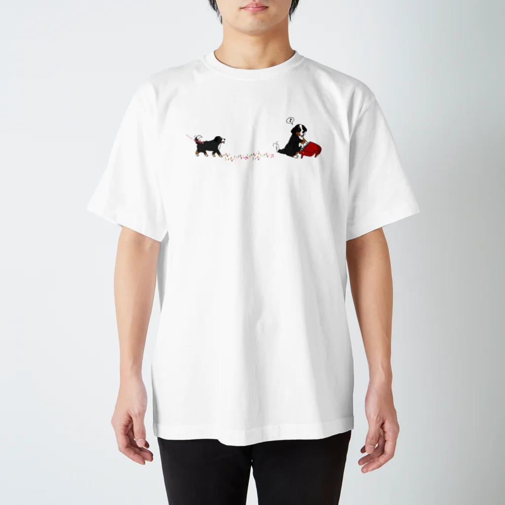 ミナミハチゴーの動物シリーズ：ピアノ犬 Regular Fit T-Shirt