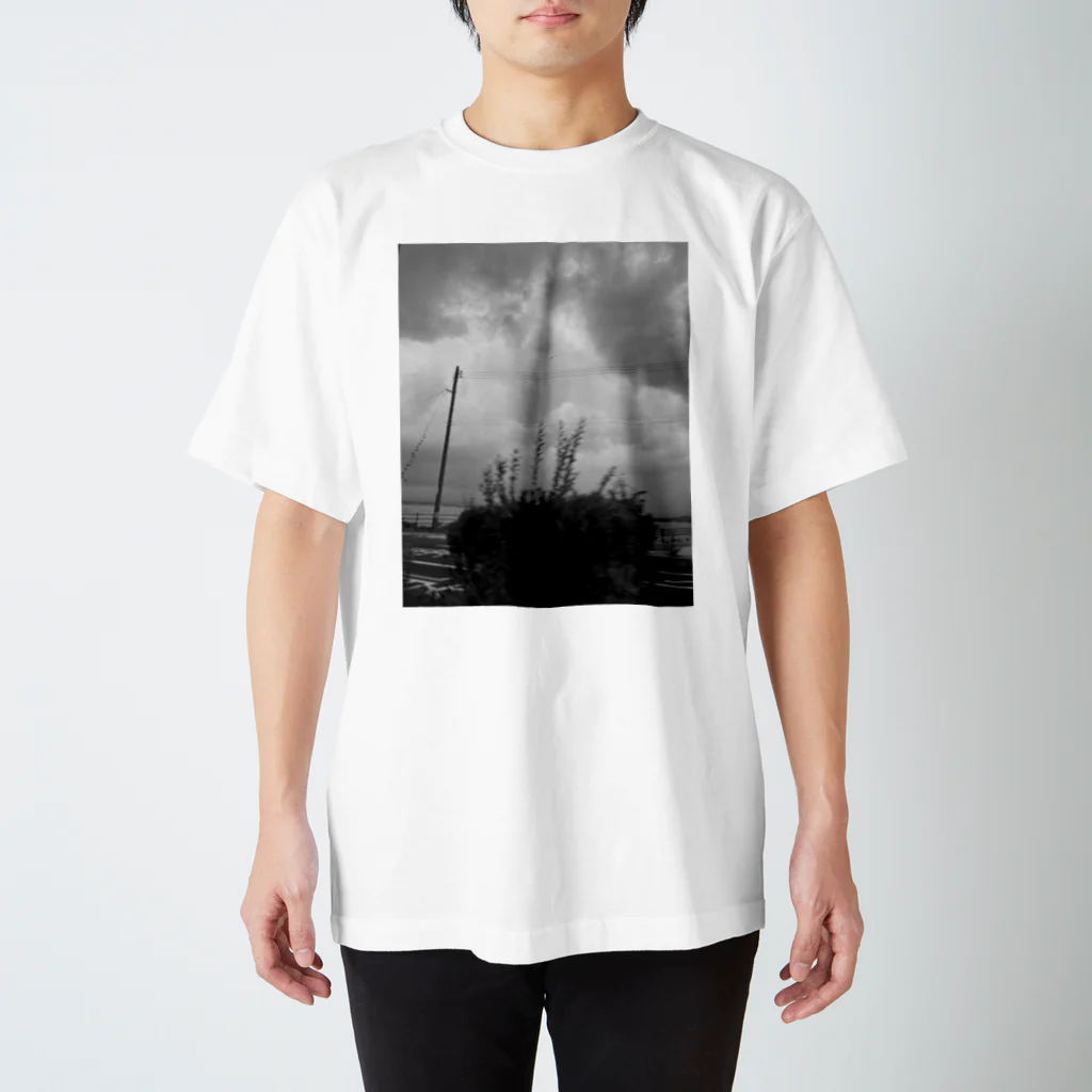 のりおのgloom スタンダードTシャツ