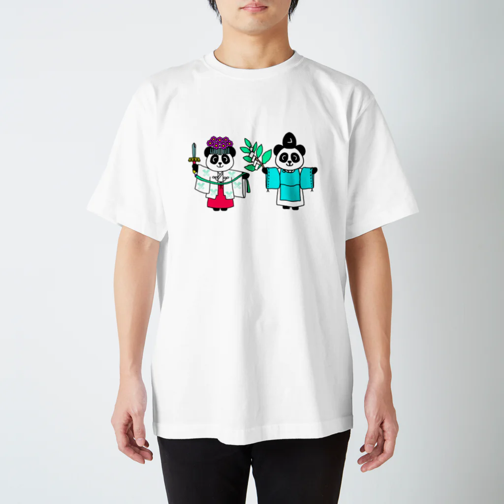 Tako＆Negi SUZURI支店のパンダ宮司とパンダ巫女淡色 スタンダードTシャツ