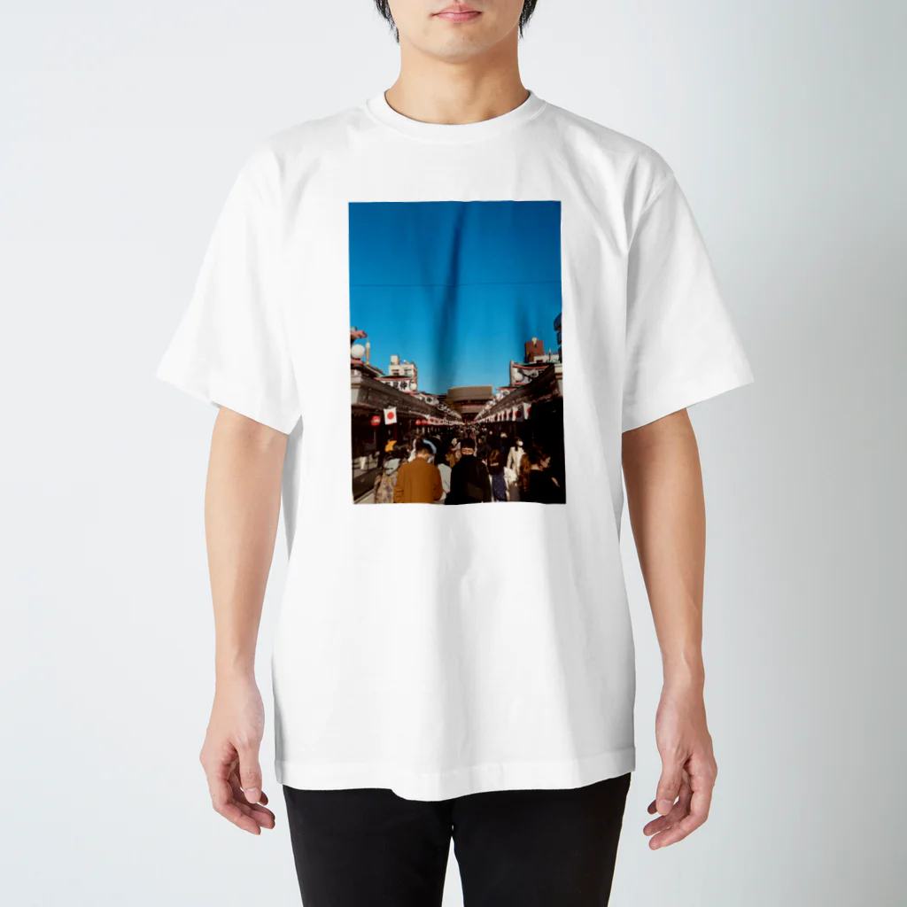 クリオネの写真の12:23の雷門前 スタンダードTシャツ