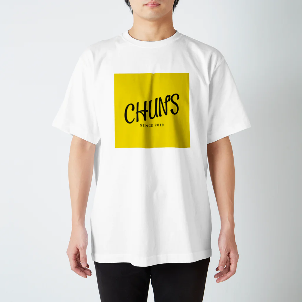 CHUN'SのCHUN'S 黄色ロゴ Regular Fit T-Shirt