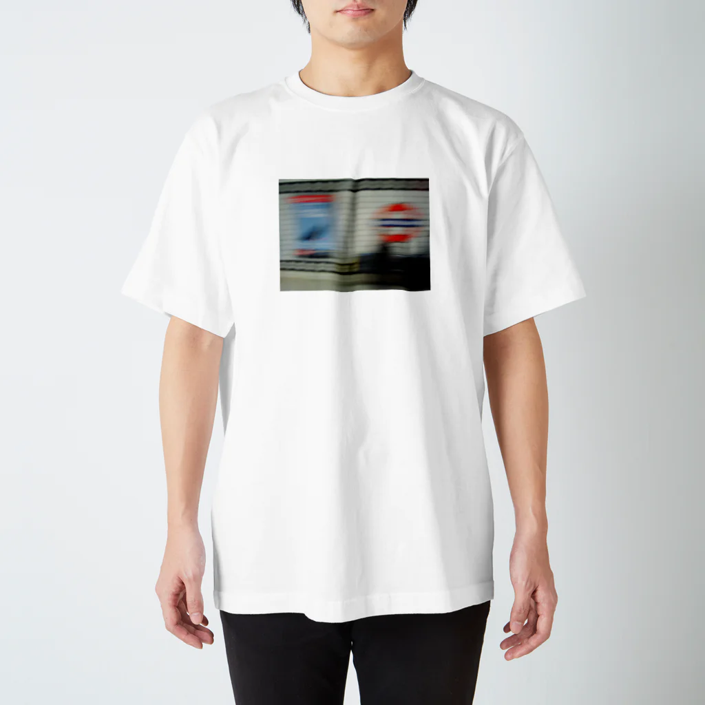 all_things_niceのどこかのtube station Regular Fit T-Shirt