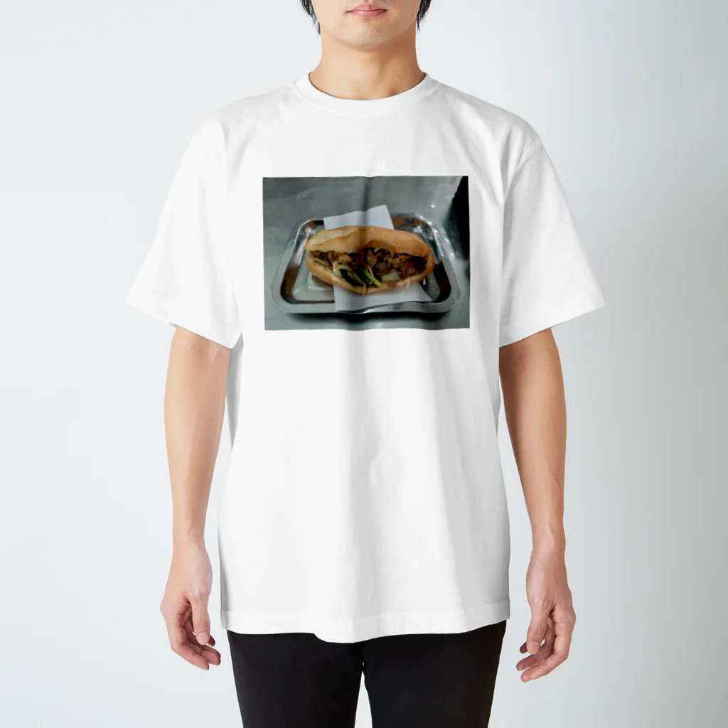 umai vietnamの旧市街で食べたバインミー Regular Fit T-Shirt