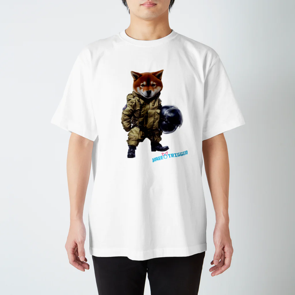 Hare Triggerの柴犬パイロット スタンダードTシャツ