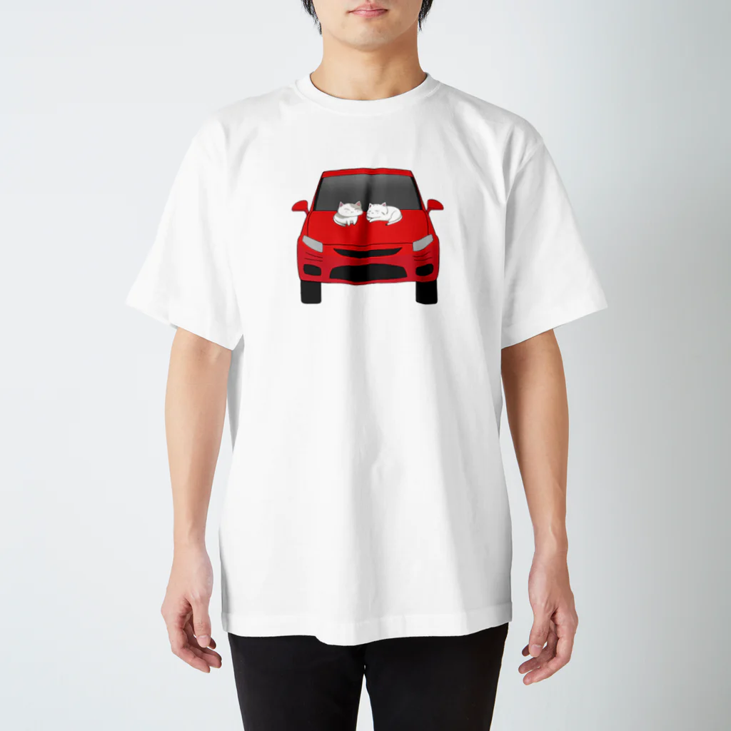 いろはにゃんこ堂の赤い車とちびにゃんず スタンダードTシャツ