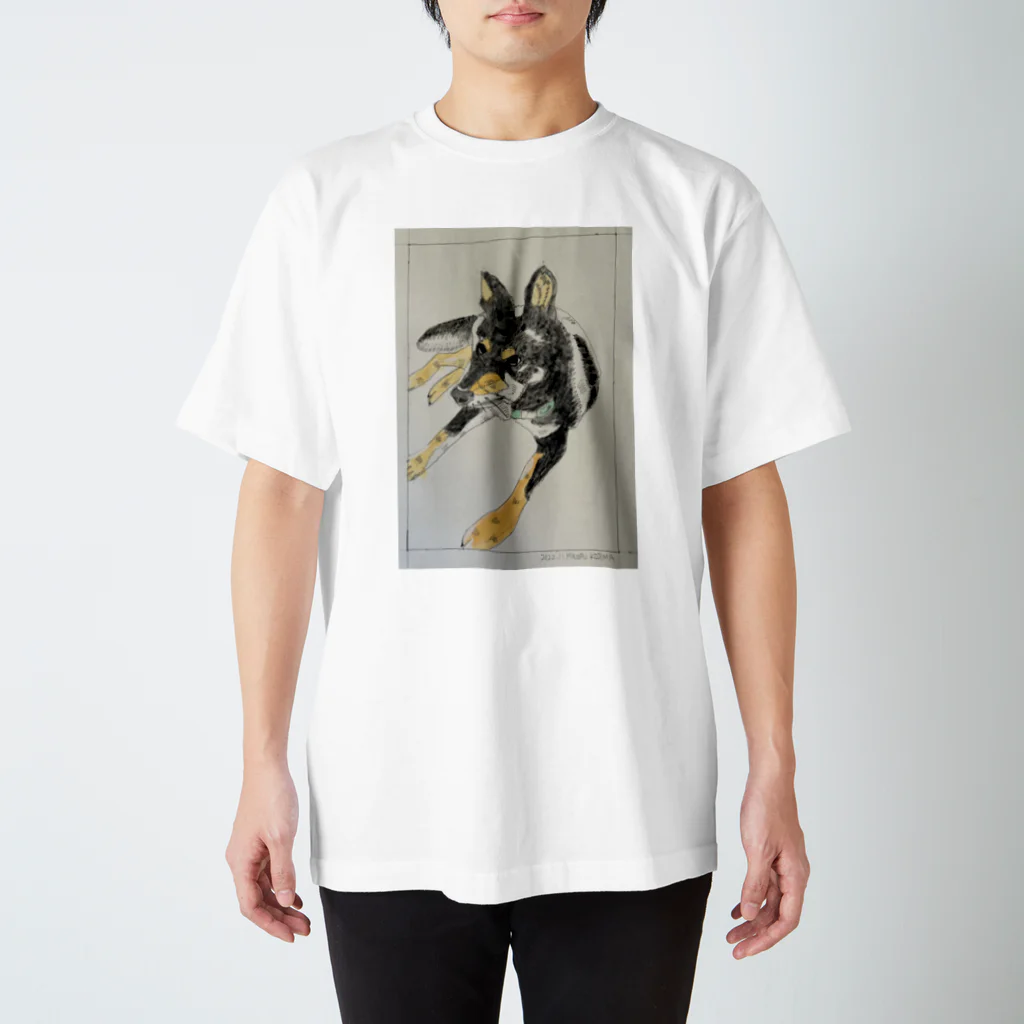 「画家 小島 みのる」 MINORU KOJIMA「明るい色の展覧会」月の紳士の可愛い柴犬・黒い豆柴。手描きのイラスト、水彩画。 Regular Fit T-Shirt