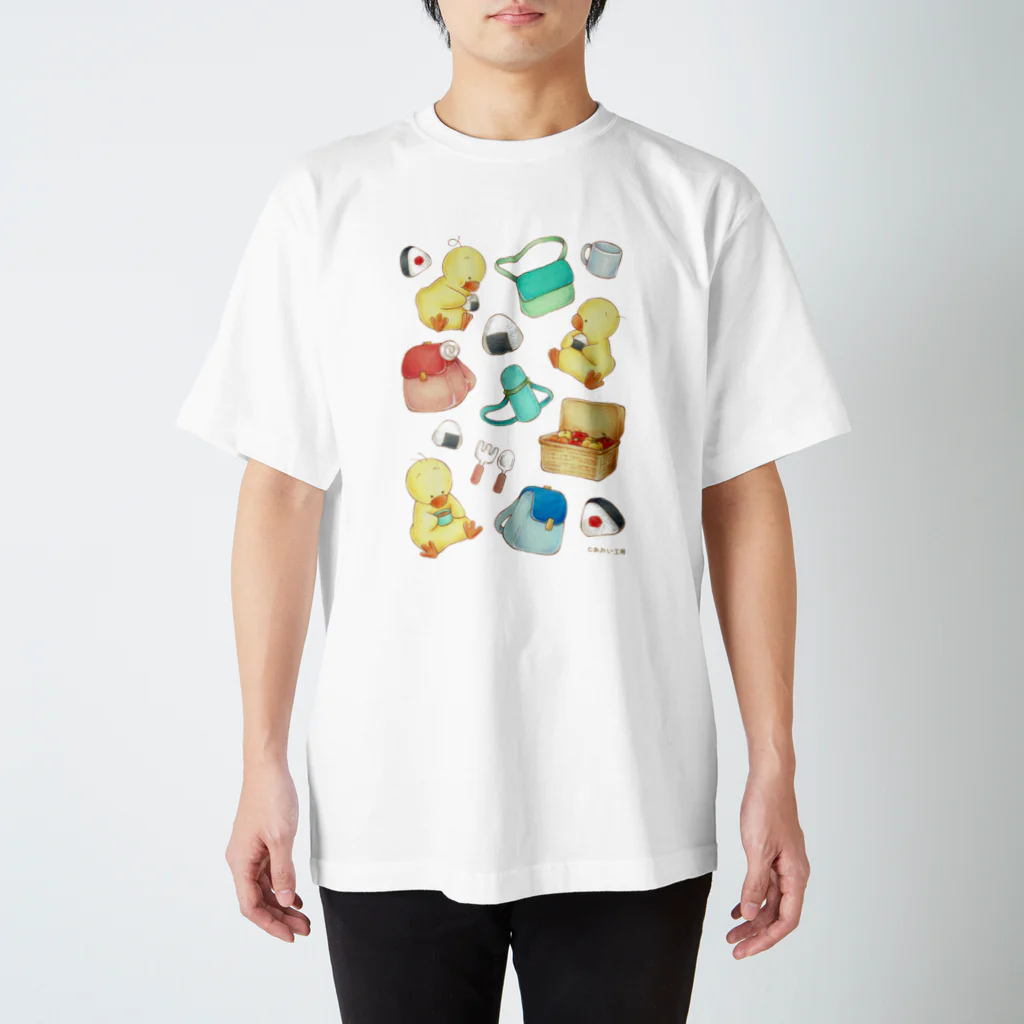 黒澤あおいのひよこの3兄弟-ピクニック- Regular Fit T-Shirt