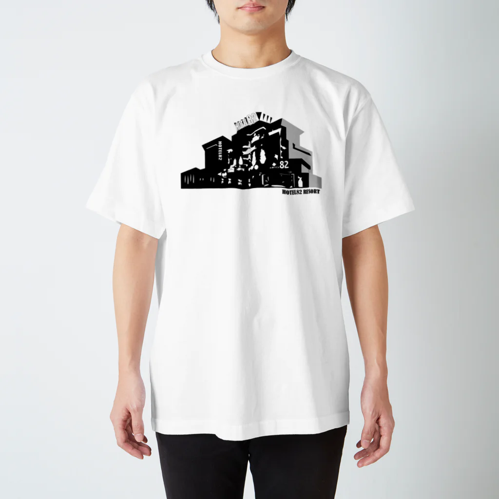 Hotel82 SHOPのラブホテル 外観 Regular Fit T-Shirt