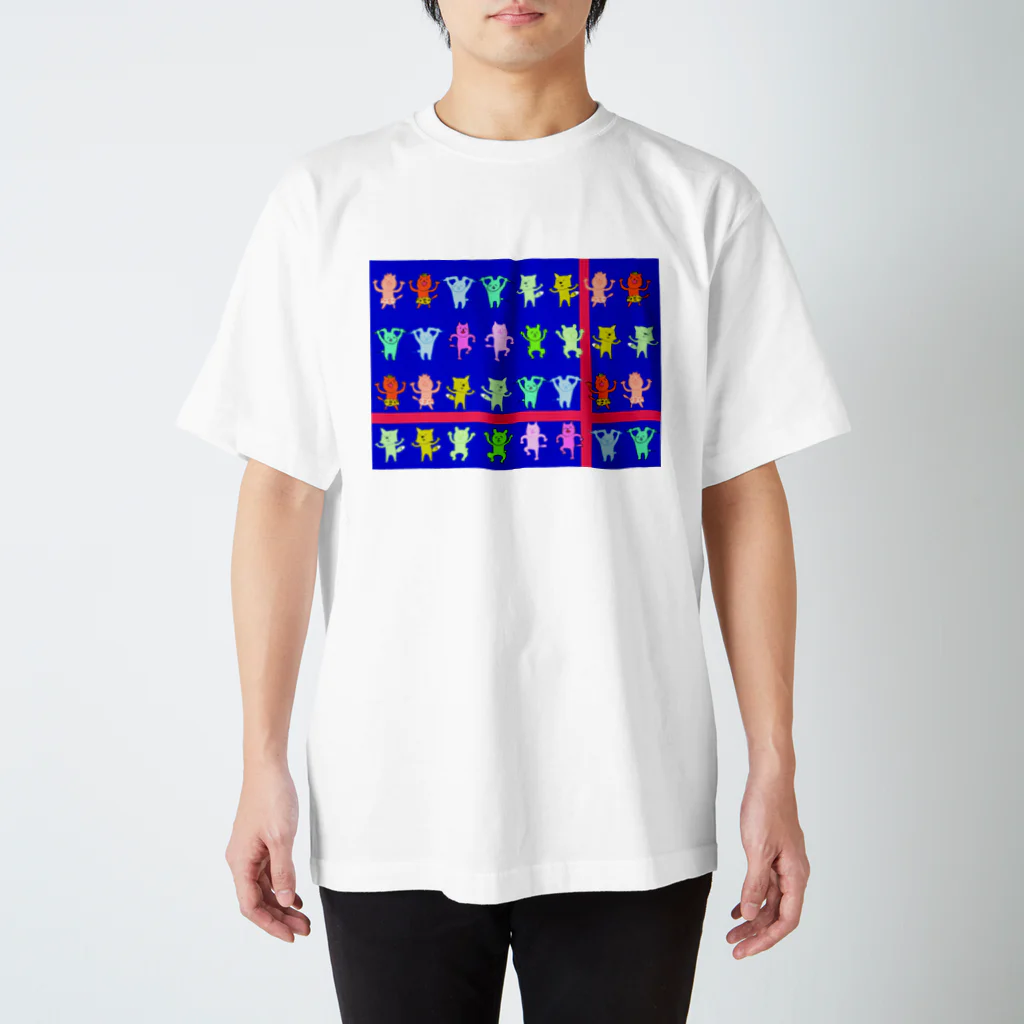 ムラセさんのどうぶつの村のゆかいな仲間たち5 Regular Fit T-Shirt