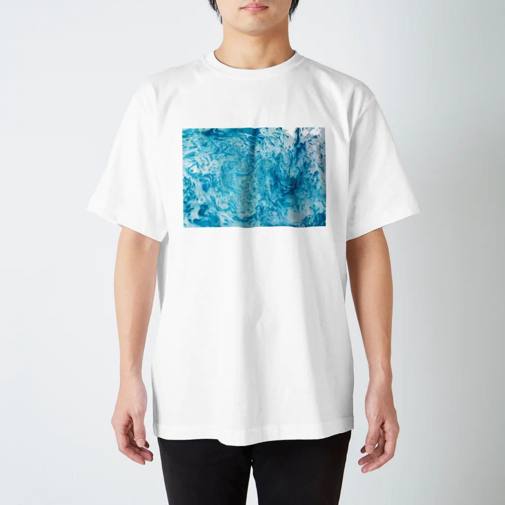 guruguのEbru　light blue Regular Fit T-Shirt