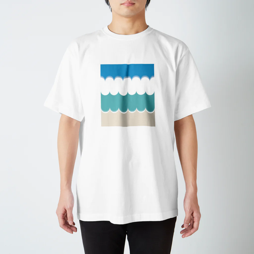 Tarchi Macharの砂浜と海と雲と空 スタンダードTシャツ