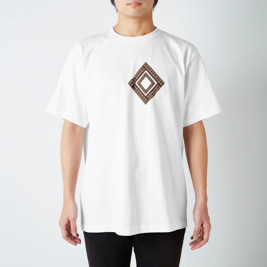 富羽彩絵の民族模様　ダイヤ型　カラフル　エキゾチック　エスニック　フォークロア Regular Fit T-Shirt