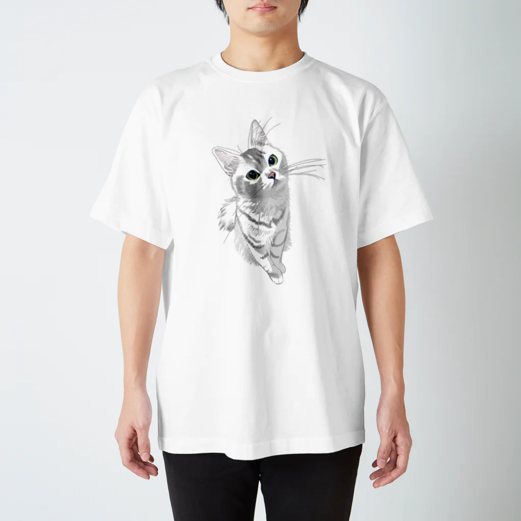 Mountain-and-Valleyのふわふわネコのライちゃん Regular Fit T-Shirt