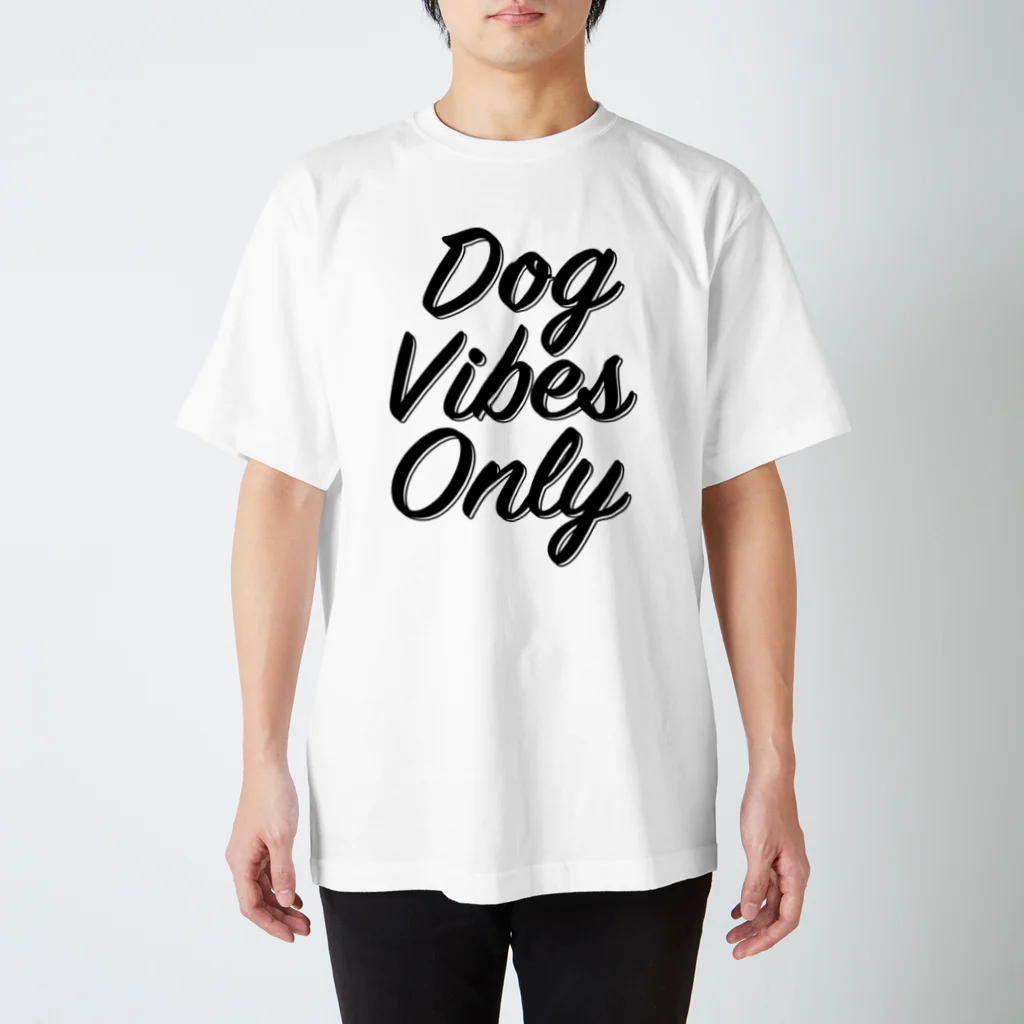 ゴールデン街のレトリBARのDOG VIBES ONLY Tシャツ Regular Fit T-Shirt