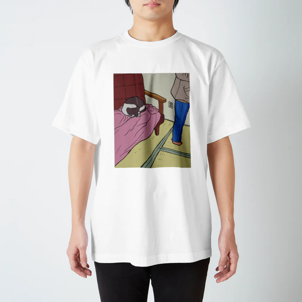 toru_utsunomiyaのソファーの猫 スタンダードTシャツ