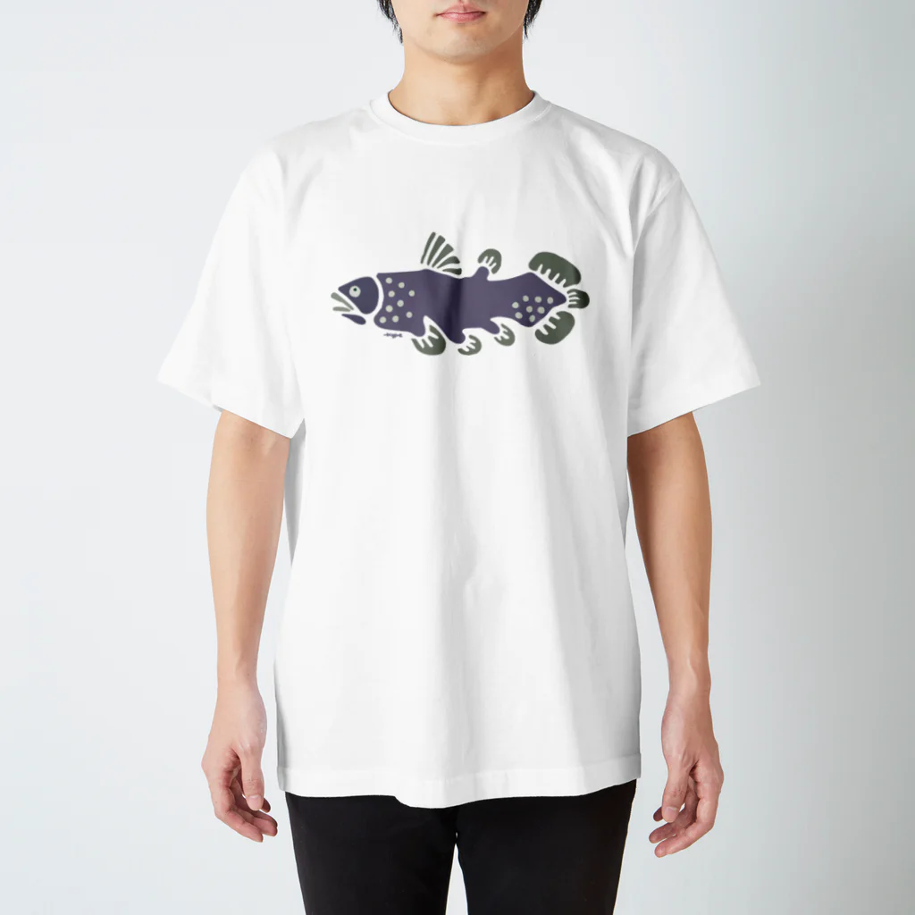 ひっぺ＊絵描き🤪の深海魚シリーズ「シーラカンス」実物の色に近づけたよ Regular Fit T-Shirt