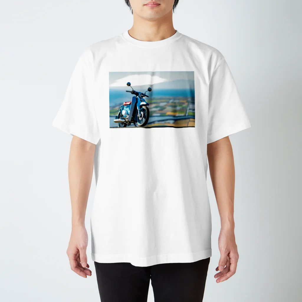 mm765【なむこ】の【C125 ナルシストの丘】ホンダ スーパーカブ CUB カブ Regular Fit T-Shirt