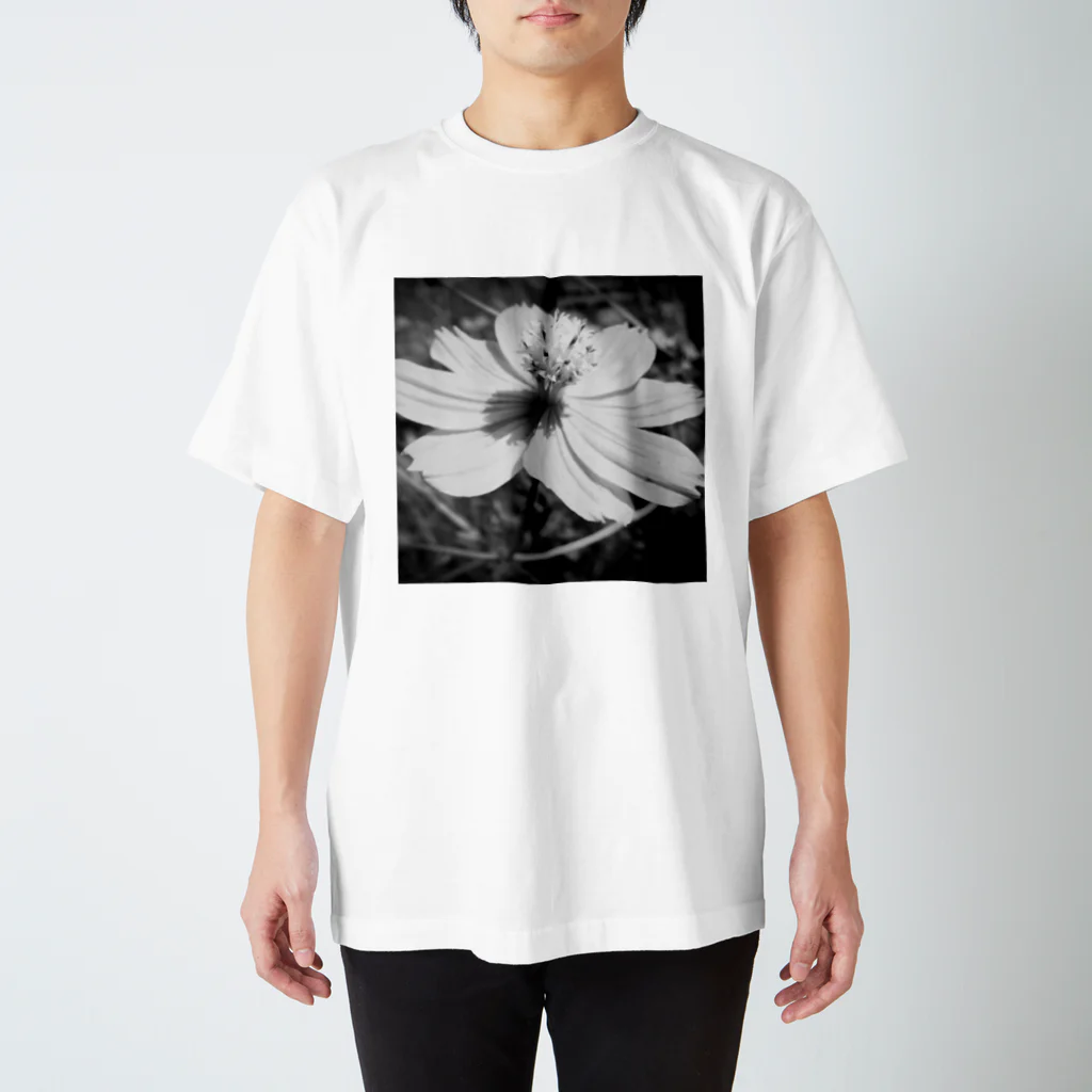 Tシャツ&雑貨のコスモス(Black and White) スタンダードTシャツ