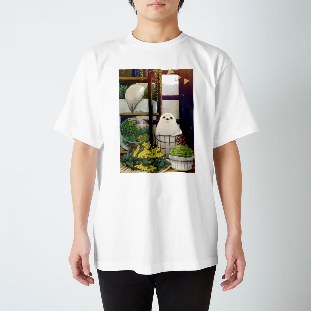 BARE FEET/猫田博人の窓辺のアザラシTシャツ スタンダードTシャツ