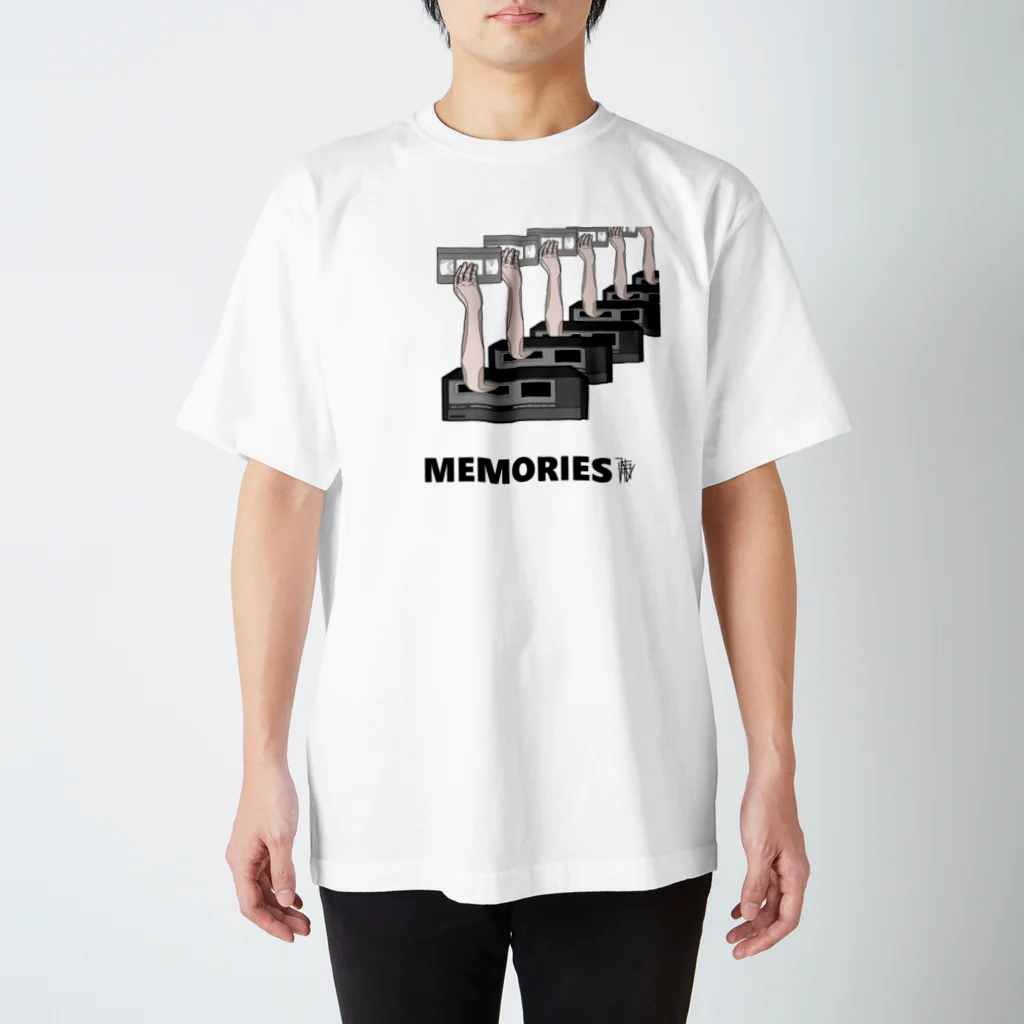 hachiのMEMORIES Regular Fit T-Shirt