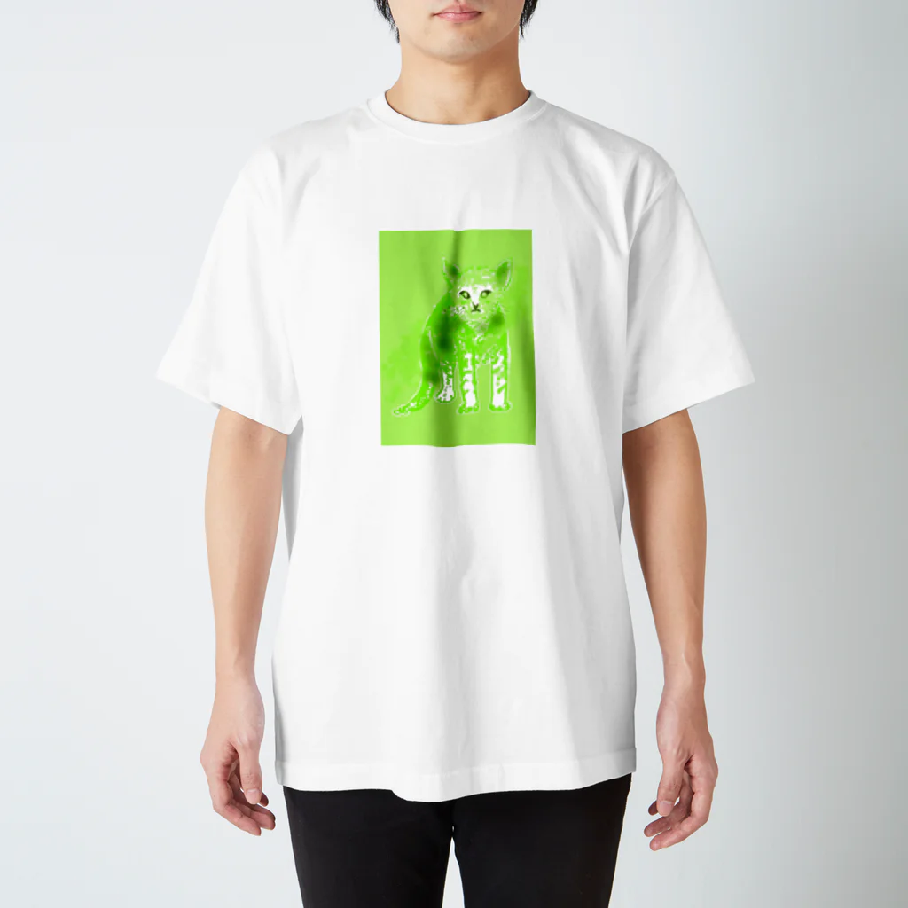 Qsarkのみどりねこ Regular Fit T-Shirt