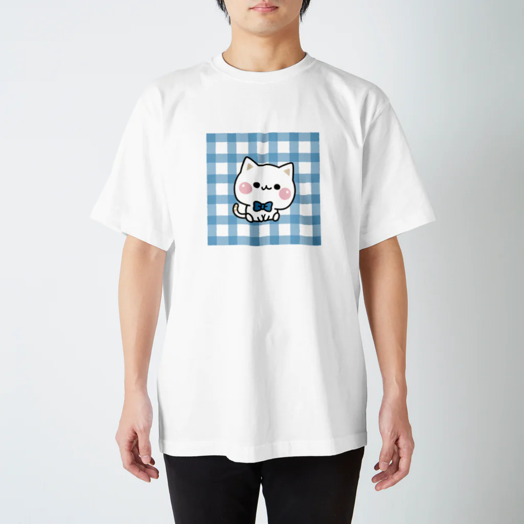 DECORの【限定販売】気づかいのできるネコ　青リボンver スタンダードTシャツ