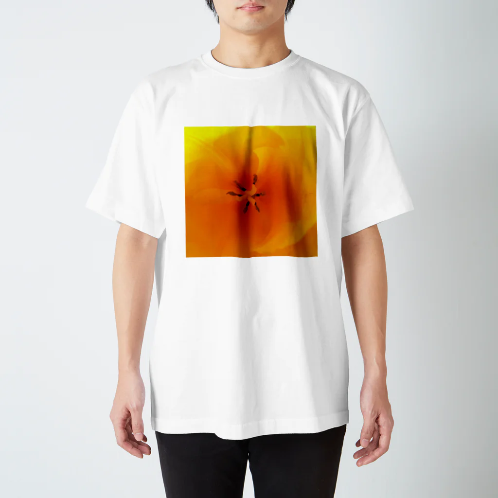 Yasuko Masuda ますだやすこのチューリップきいろ Regular Fit T-Shirt