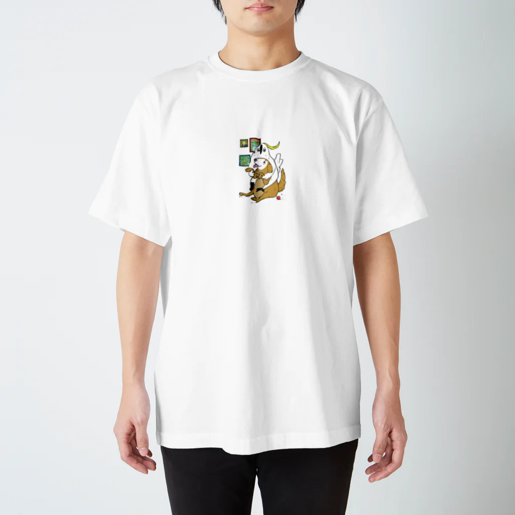 ゴールデンレトリバーわんちゃん犬のキバタンとゴールデンレトリバー Regular Fit T-Shirt