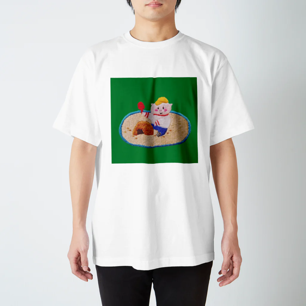 春福のぶたちゃんたちの春福のお砂場遊びのぶたくん（緑） スタンダードTシャツ