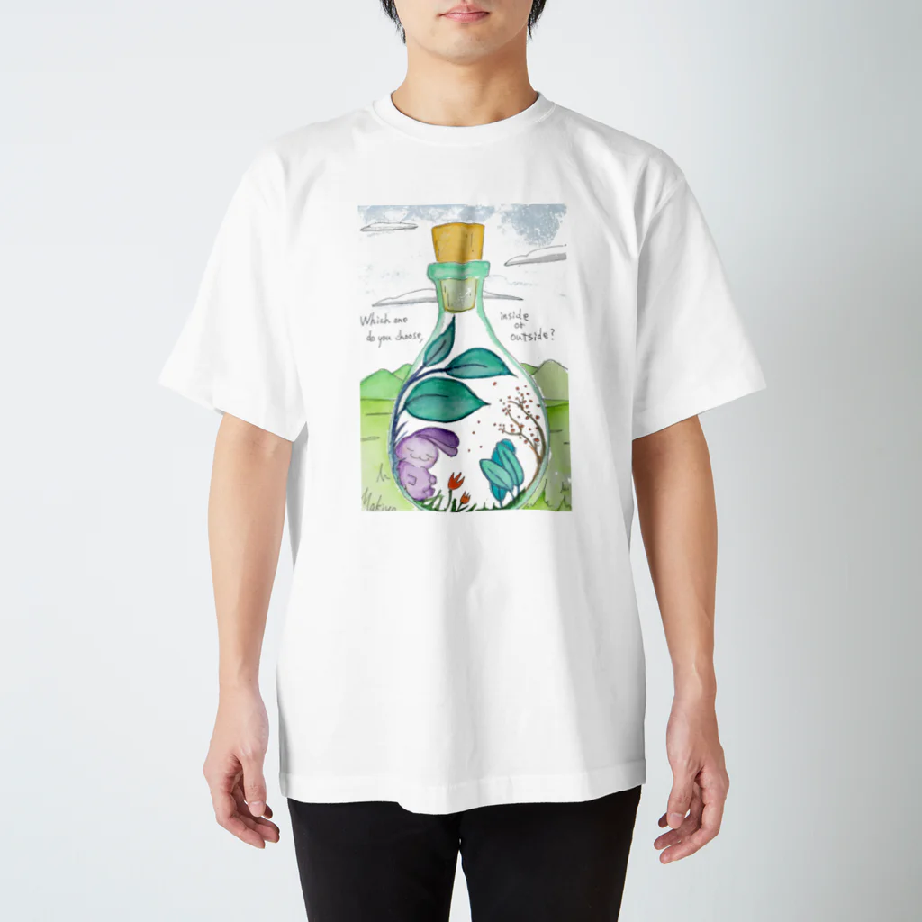 藤谷まきよのInside or outside? Regular Fit T-Shirt