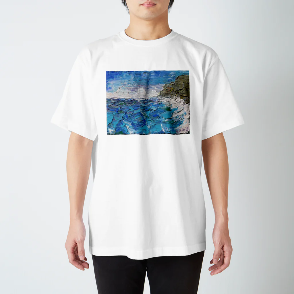 きりんのお絵描き屋さんの波 Regular Fit T-Shirt