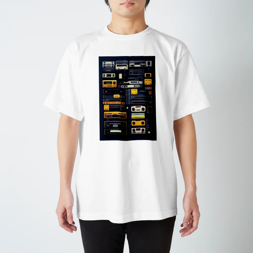 マッケンデジタルワールドのエモくてレトロなlofiオーディオ Regular Fit T-Shirt