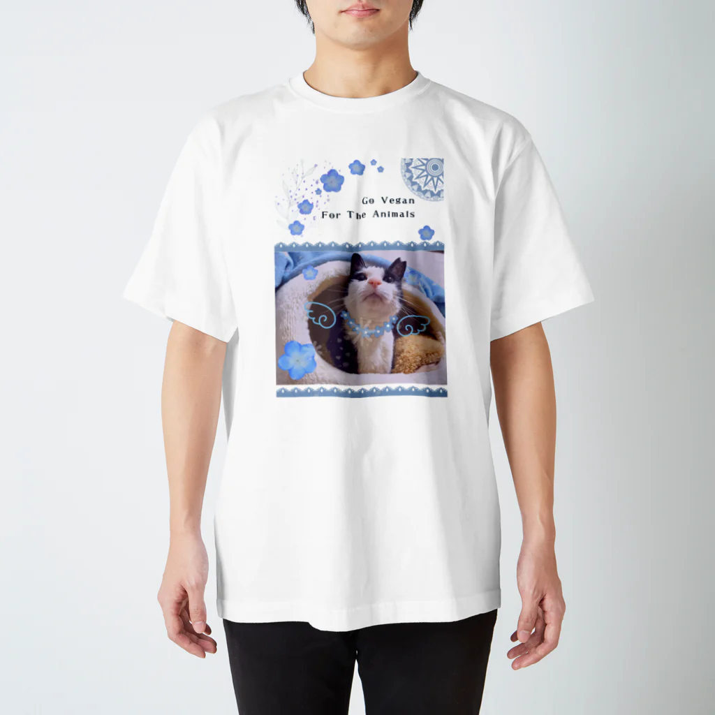 ビーガンちいちいのさくらねこ Regular Fit T-Shirt