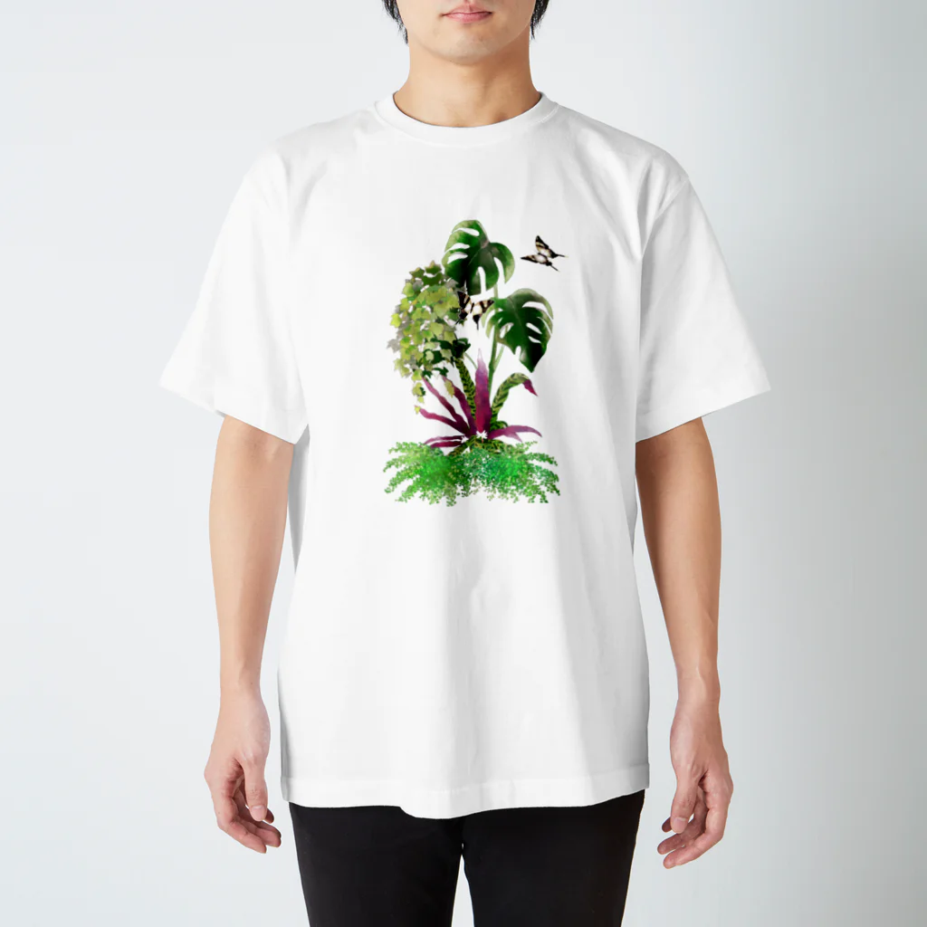 bajo_la_nieveのちょうちょと観葉植物 Regular Fit T-Shirt