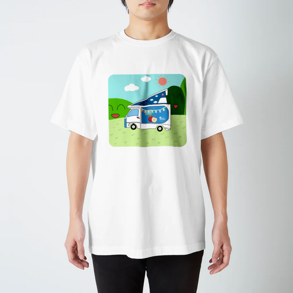 Fortune Campers そっくの雑貨屋さんのさおりんごちゃんのさおりん号でキャンプ気分 スタンダードTシャツ