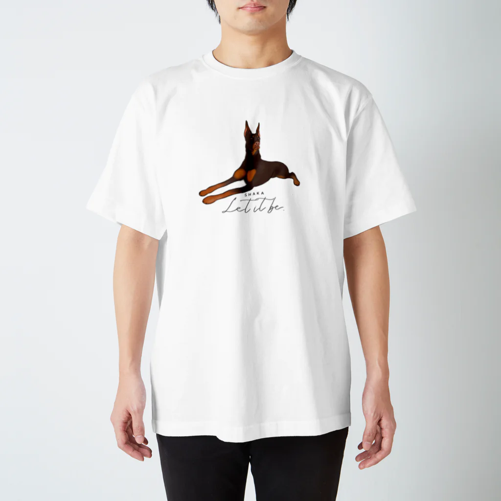 Blue Sky PupsのShaka the Doberman  Regular Fit T-Shirt