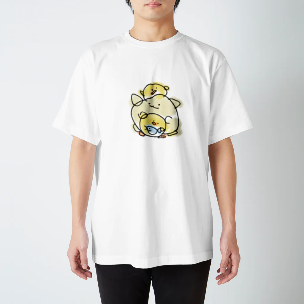 シャケのおみせやさん🐤🐟のひよこ画伯の自信作 Regular Fit T-Shirt