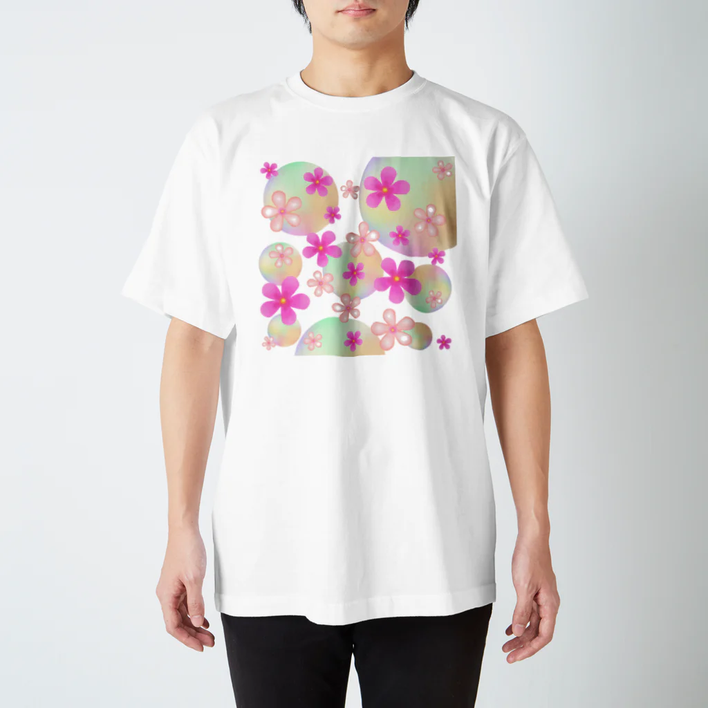 Lily bird（リリーバード）のニチニチソウとシャボン玉 Regular Fit T-Shirt