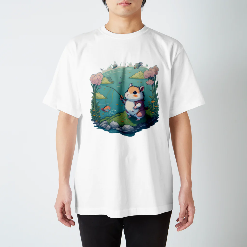 かずのショップの釣りするハムスター スタンダードTシャツ