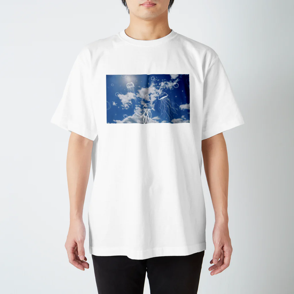 おみおパンツの空クラゲ Regular Fit T-Shirt