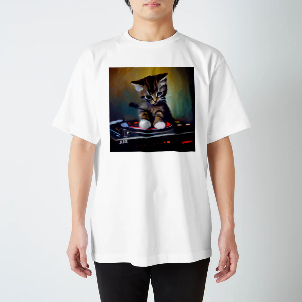 𝑱𝒆𝒂𝒏 𝑱𝒂𝒄𝒒𝒖𝒆 𝒁𝒐𝒎𝒃𝒊𝒆のDJこねこ スタンダードTシャツ