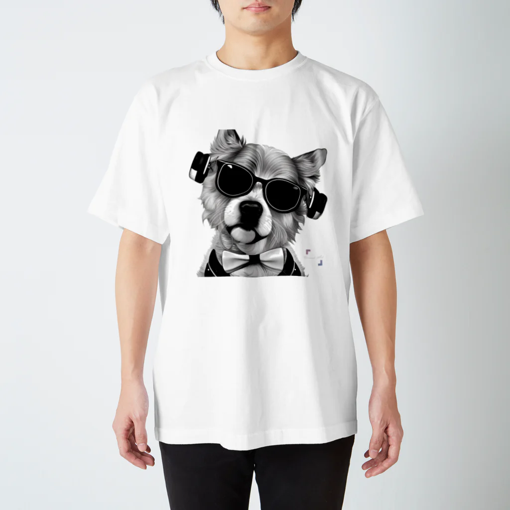 Connect Art SUZURI STOREのConnect Art 003 Dog Regular Fit T-Shirt