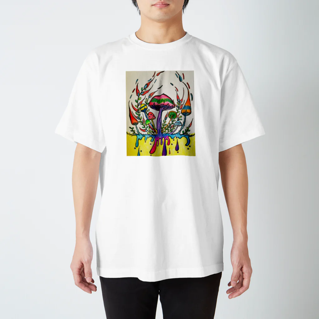 suuのカラフルきのこ Regular Fit T-Shirt