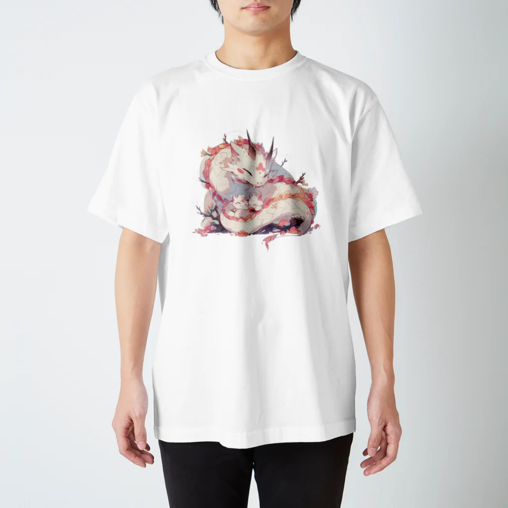 Japan Beautyオリジナルショップの花の白龍さんと仲良しにゃんこ Regular Fit T-Shirt